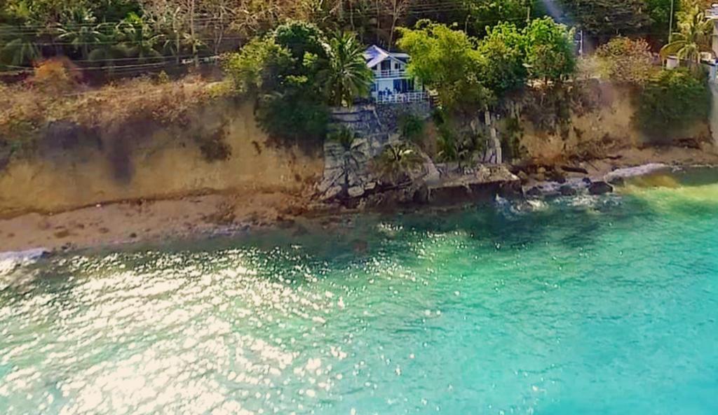 La Bella Beach House Boljoon Экстерьер фото